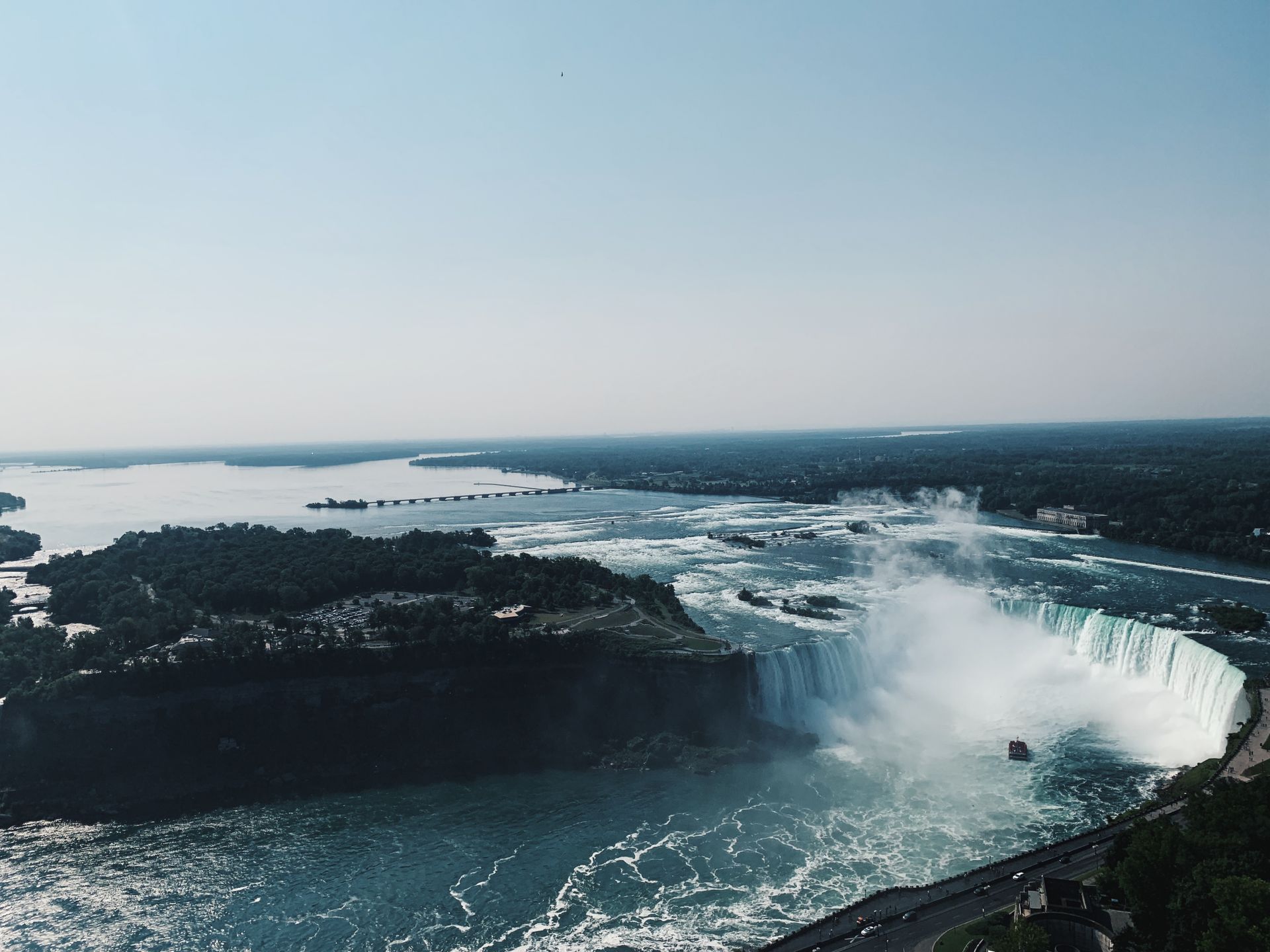 Horseshoe Falls at Niagara Falls in Ontario, Canada